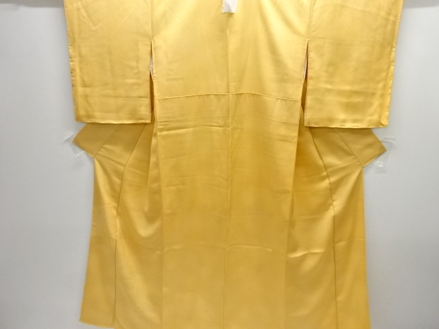 菱華紋に唐草模様織り出し一つ紋付け下げ色無地着物